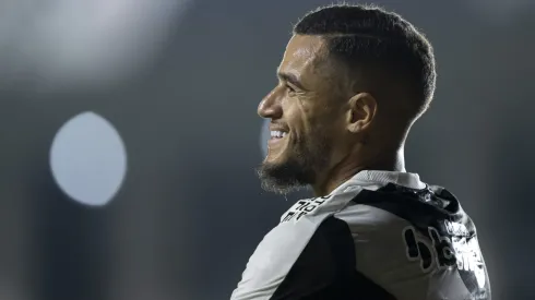 RJ – RIO DE JANEIRO – 17/05/2025 – BRASILEIRO A 2025, VASCO X FORTALEZA – Philippe Coutinho jogador do Vasco durante partida contra o Fortaleza no estadio Sao Januario pelo campeonato Brasileiro A 2025. Foto: Jorge Rodrigues/AGIF