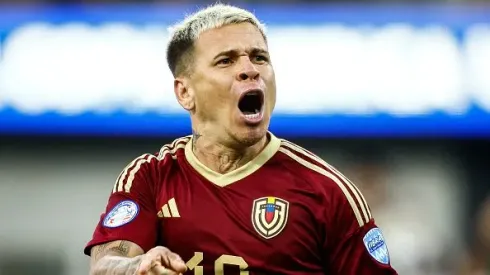 Soteldo comemorando gol durante partida entre Venezuela e México, pela Copa América 2024. Foto: Ronald Martinez
