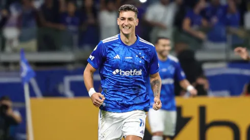 Centroavante em partida pela Raposa. Foto: Gilson Lobo/AGIF