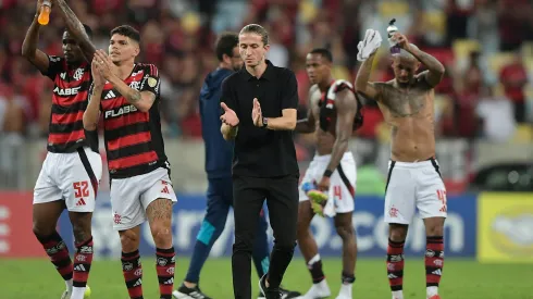 RJ – RIO DE JANEIRO – 28/05/2025 – COPA LIBERTADORES 2025, FLAMENGO X DEPORTIVO TACHIRA – Filipe Luis tecnico do Flamengo durante partida contra o Deportivo Tachira no estadio Maracana pelo campeonato Copa Libertadores 2025. Foto: Thiago Ribeiro/AGIF