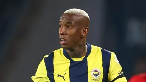 Anderson Talisca, atacante do Fenerbahçe – Foto: Ahmad Mora/Getty Images
