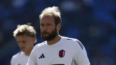 Klauss atua no futebol norte-americano. Photo by Ronald Martinez/Getty Images