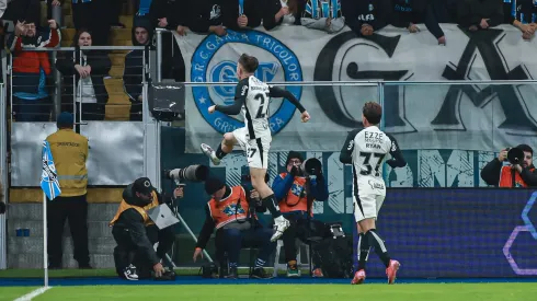 RS – PORTO ALEGRE – 12/06/2025 – BRASILEIRO A 2025, GREMIO X CORINTHIANS – Breno Bidon jogador do Corinthians comemora seu gol durante partida contra o Gremio no estadio Arena do Gremio pelo campeonato Brasileiro A 2025. Foto: Maxi Franzoi/AGIF