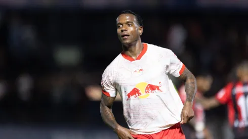 SP – BRAGANCA PAULISTA – 23/06/2024 – BRASILEIRO A 2024, BRAGANTINO X VITORIA – Helinho jogador do Bragantino comemora seu gol durante partida contra o Vitoria no estadio Nabi Abi Chedid pelo campeonato Brasileiro A 2024. Foto: Diogo Reis/AGIF