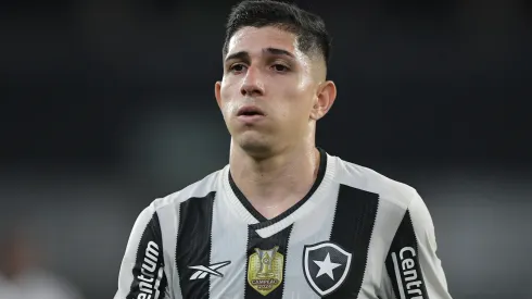 Pilar do Botafogo, Savarino deve ser titular contra o Seattle – Foto: Thiago Ribeiro/AGIF