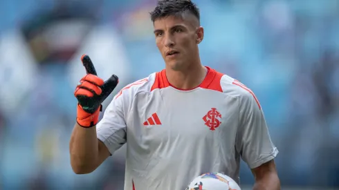 Rochet deve reforçar o Internacional após o Mundial – Foto: Liamara Polli/AGIF