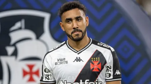 Payet tem interesse em três clubes no futebol nacional
