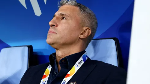 RIYADH, SAUDI ARABIA – APRIL 23: Hernan Crespo, Head Coach of Al Ain, looks on prior to the AFC Champions League Semi Final Second Leg match between Al Hilal and Al Ain at Kingdom Arena on April 23, 2024 in Riyadh, Saudi Arabia. (Photo by Yasser Bakhsh/Getty Images)