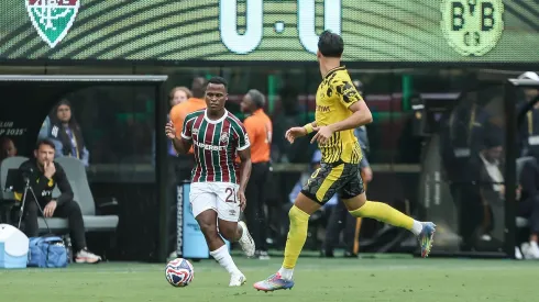 Jhon Arias em ação contra o Borussia Dortmund-ALE. Foto: Lucas Merçon/Fluminense.