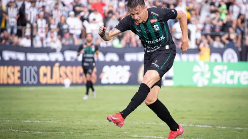 PR – PONTA GROSSA – 15/02/2025 – PARANAENSE 2025, OPERARIO X MARINGA – Matheus Moraes jogador do Maringa durante partida contra o Operario no estadio Germano Kruger pelo campeonato Paranaense 2025. Foto: Giovani Baccin/AGIF