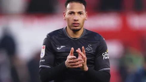 Santos está interessado na contratação de Ronald, destaque do Swansea, da Inglaterra (Photo by Cameron Smith/Getty Images)