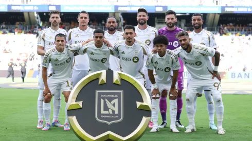 Elenco do Los Angeles FC pousando para foto no Mundial de Clubes (Photo by Richard Pelham/Getty Images)