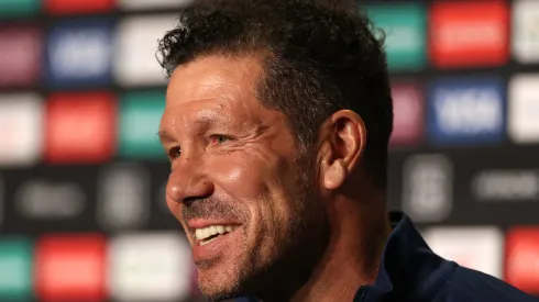 Simeone escala time espanhol com força maxíma para final antecipada com Botafogo (Photo by Stu Forster/Getty Images)