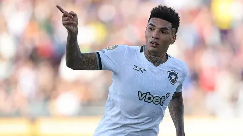 Igor Jesus e Estêvão se despedem de seus clubes após o Mundial