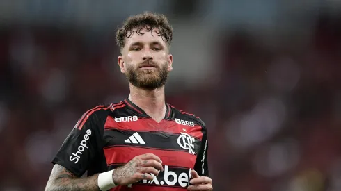Léo Pereira é titular absoluto no Flamengo. Foto: Thiago Ribeiro/AGIF
