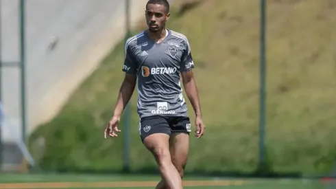 Rômulo em treino no Atlético-MG – Foto: Pedro Souza/Atlético-MG
