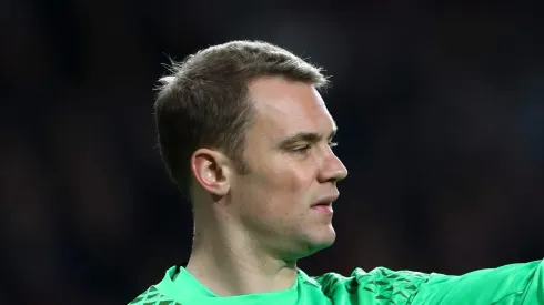 Neuer durante partida do Bayern contra o PSV, da Holanda.