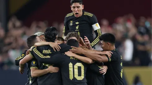 Mexicanos venceram a Arábia Saudita por 2 a 0 nas quartas de final