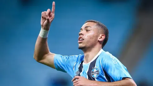 Alysson marcou seu primeiro gol como profissional pelo Grêmio. Foto: Lucas Uebel/Grêmio FBPA