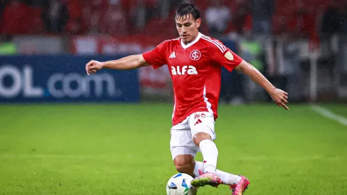 Roger Machado não poderá contar com Bernabei em Inter x Vitória