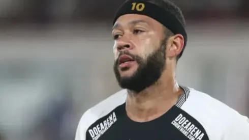 Memphis Depay em ação pelo Corinthians – Foto: Getty Images