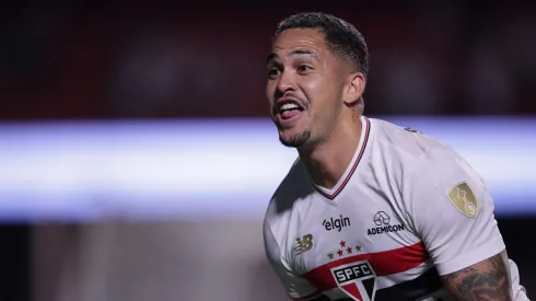 SP – SAO PAULO – 27/05/2025 – COPA LIBERTADORES 2025, SAO PAULO X TALLERES – Luciano jogador do Sao Paulo comemora seu gol durante partida contra o Talleres no estadio Morumbi pelo campeonato Copa Libertadores 2025. Foto: Ettore Chiereguini/AGIF