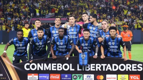 Elenco do Independiente Del Valle durante a Libertadores – Foto: Reprodução/Getty Images