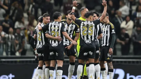 Elenco do Atlético-MG – Foto: Gilson Lobo/AGIF