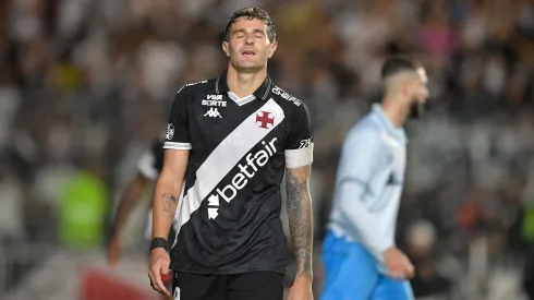 RJ – RIO DE JANEIRO – 19/07/2025 – BRASILEIRO A 2025, VASCO X GREMIO – Vegetti jogador do Vasco durante partida contra o Gremio no estadio Sao Januario pelo campeonato Brasileiro A 2025. Foto: Thiago Ribeiro/AGIF