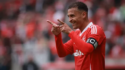 Craque do Inter, Alan Patrick foi o grande nome do jogo – Foto: Maxi Franzoi/AGIF
