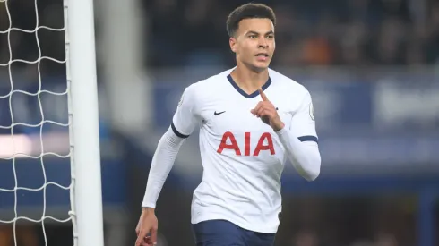 LIVERPOOL, ENGLAND – NOVEMBER 03: Dele Alli of Tottenham Hotspur celebrates after scoring his sides first goal during the Premier League match between Everton FC and Tottenham Hotspur at Goodison Park on November 03, 2019 in Liverpool, United Kingdom. (Photo by Michael Regan/Getty Images)