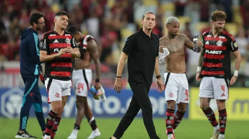 Filipe Luís transforma o Flamengo após o intervalo com mudanças assertivas. Foto: Thiago Ribeiro/AGIF
