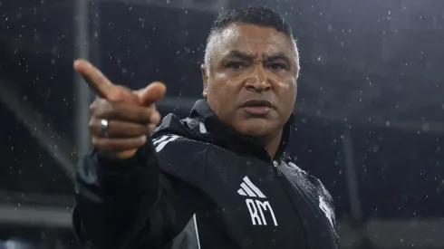 Roger Machado, técnico do Internacional em partida pelo campeonato brasileiro contra o Botafogo (Foto: Wagner Meier/Getty Images)
