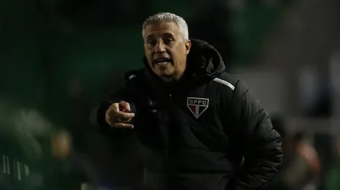 Crespo em ação no duelo contra o Juventude