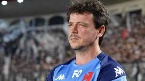 Fernando Diniz no comando técnico do Vasco – Foto: Thiago Ribeiro/AGIF