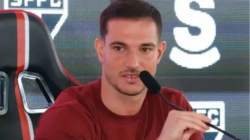 Você não vai acreditar no que Cédric revelou sobre a diferença entre os técnicos Crespo e Zubeldía (Reprodução/SPTV)