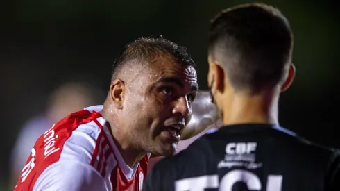 Mercado, zagueiro do Internacional