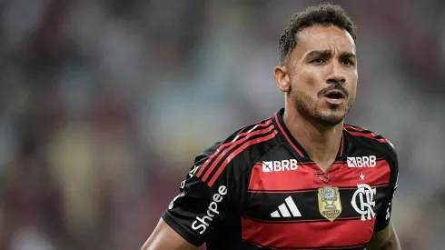 Danilo segue em recuperação no DM do Flamengo – Foto: Thiago Ribeiro/AGIF