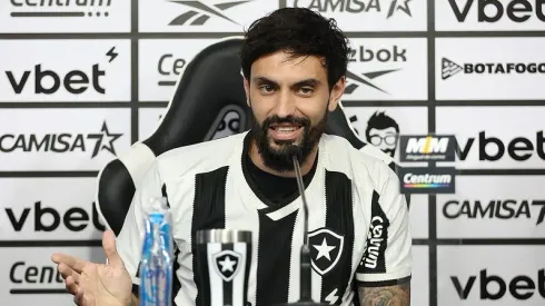 Mastriani foi apresentado no Botafogo. Foto: Vitor Silva/Botafogo