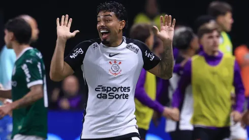 SP – SAO PAULO – 06/08/2025 – COPA DO BRASIL 2025, PALMEIRAS X CORINTHIANS – Matheus Bidu jogador do Corinthians comemora seu gol durante partida contra o Palmeiras no estadio Arena Allianz Parque pelo campeonato Copa Do Brasil 2025. Foto: Marcello Zambrana/AGIF