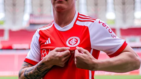 Ronaldo também foi anunciado pelo Inter. Foto: SC Internacional.