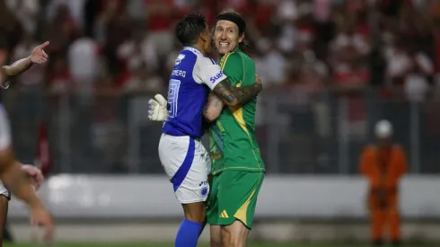Cassio goleiro do Cruzeiro durante a partida entre CRB e Cruzeiro no Estadio Rei Pele em Maceio, pela Copa do Brasil 2025. Foto: Marlon Costa/AGIF