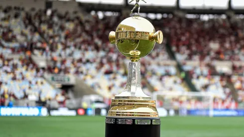RJ – RIO DE JANEIRO – 24/08/2024 – FINAL MUNDIAL SUB20, FLAMENGO X OLIMPYACOS – A taca da libertadores vista antes da partida entre Flamengo e Olimpyacos no estadio Maracana pelo campeonato [COMPETICAO]. Foto: Thiago Ribeiro/AGIF
