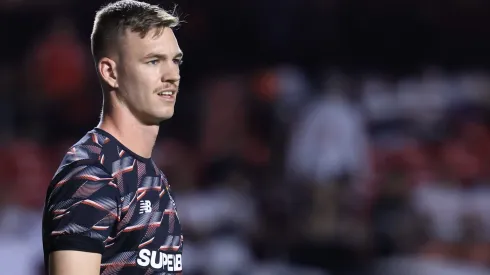 Young  goleiro do Sao Paulo durante aquecimento antes da partida contra o Bragantino no estadio Morumbi pelo campeonato Brasileiro A 2024. Foto: Marcello Zambrana/AGIF
