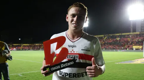 Mayk jogador do Sao Paulo durante a partida entre Sport e Sao Paulo na Ilha do Retiro em Recife (PE), pelo Campeonato Brasileiro da Serie A 2025. Foto: Marlon Costa/AGIF