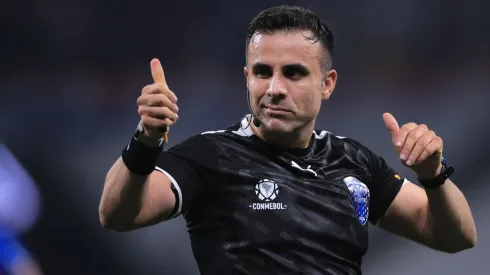 Piero Maza irá comandar Palmeiras x Universitario – Foto: Ettore Chiereguini/AGIF