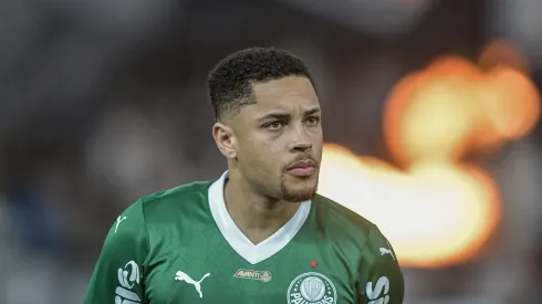 Palmeiras gasta fortuna em 2025 e Vitor Roque puxa lista milionária. Foto: Thiago Ribeiro/AGIF