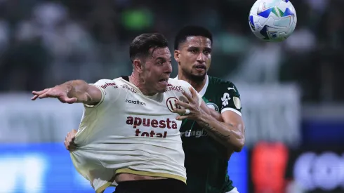 SP – SAO PAULO – 21/08/2025 – COPA LIBERTADORES 2025, PALMEIRAS X UNIVERSITARIO – Murilo jogador do Palmeiras disputa lance com jogador do Universitario durante partida no estadio Arena Allianz Parque pelo campeonato Copa Libertadores 2025. Foto: Ettore Chiereguini/AGIF