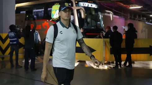 Adonis Frías em campo pelo time mexicano. (Photo by Manuel Guadarrama/Getty Images)