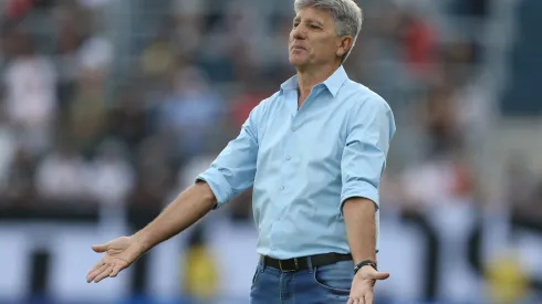 Renato Gaúcho explica mudança de planos e diz por que segurou substituições no Fluminense. Foto: Marlon Costa/AGIF